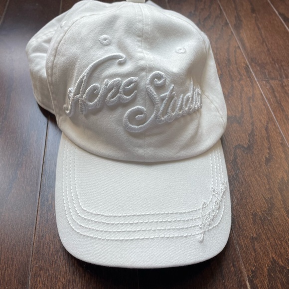Acne Studios Classic White Cap - Picture 10 of 10
